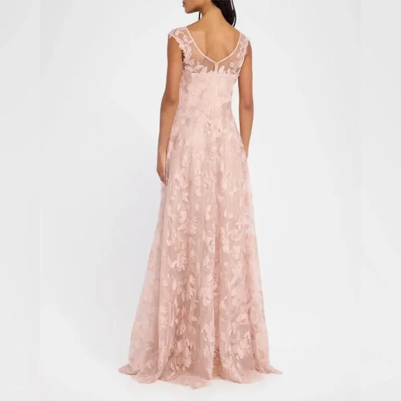 Rickie Freeman for Teri Jon Sleeveless Embroidered Floral Applique Gown, NWT - Picture 3 of 4